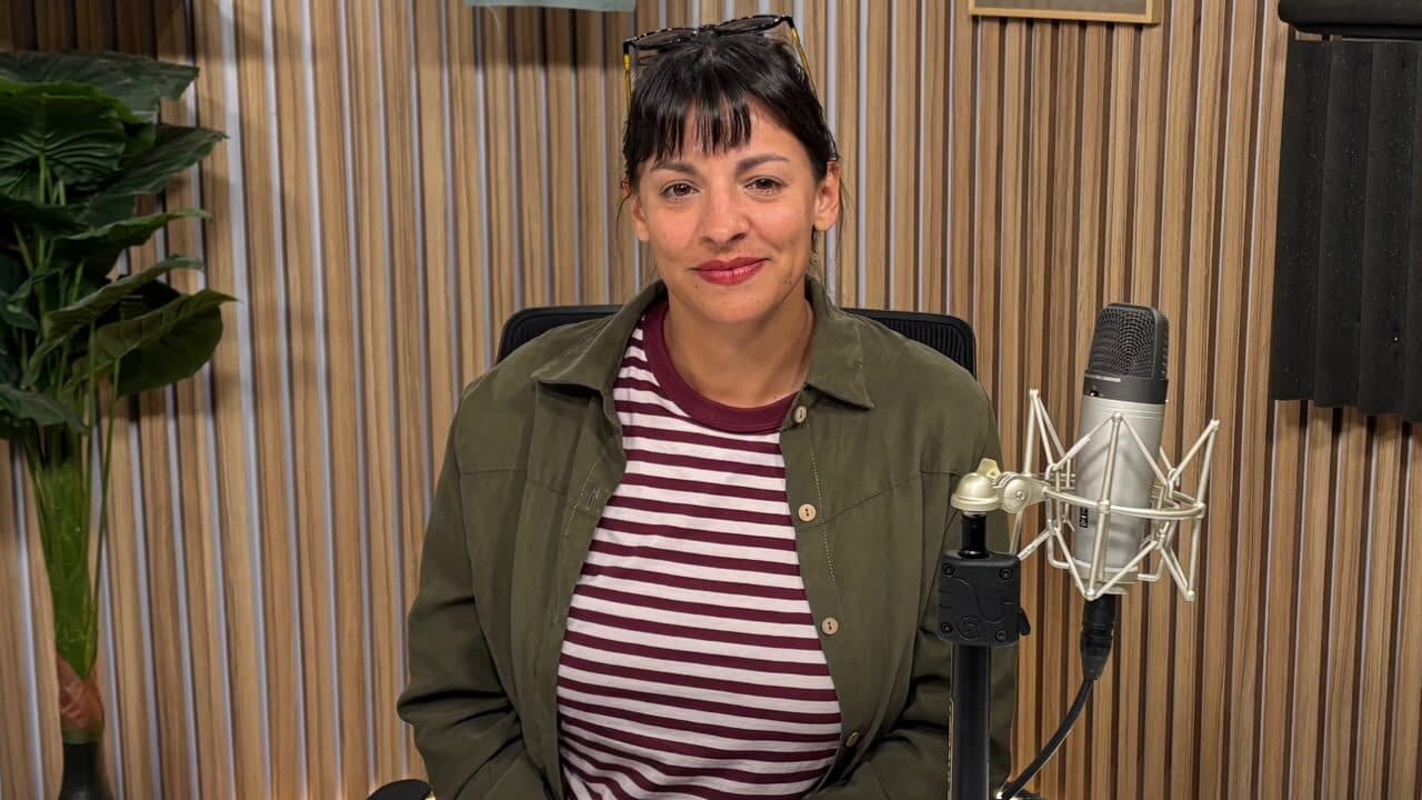 #TV2Stream Entrevista a Anabella Percara , licenciadas en Psicología.